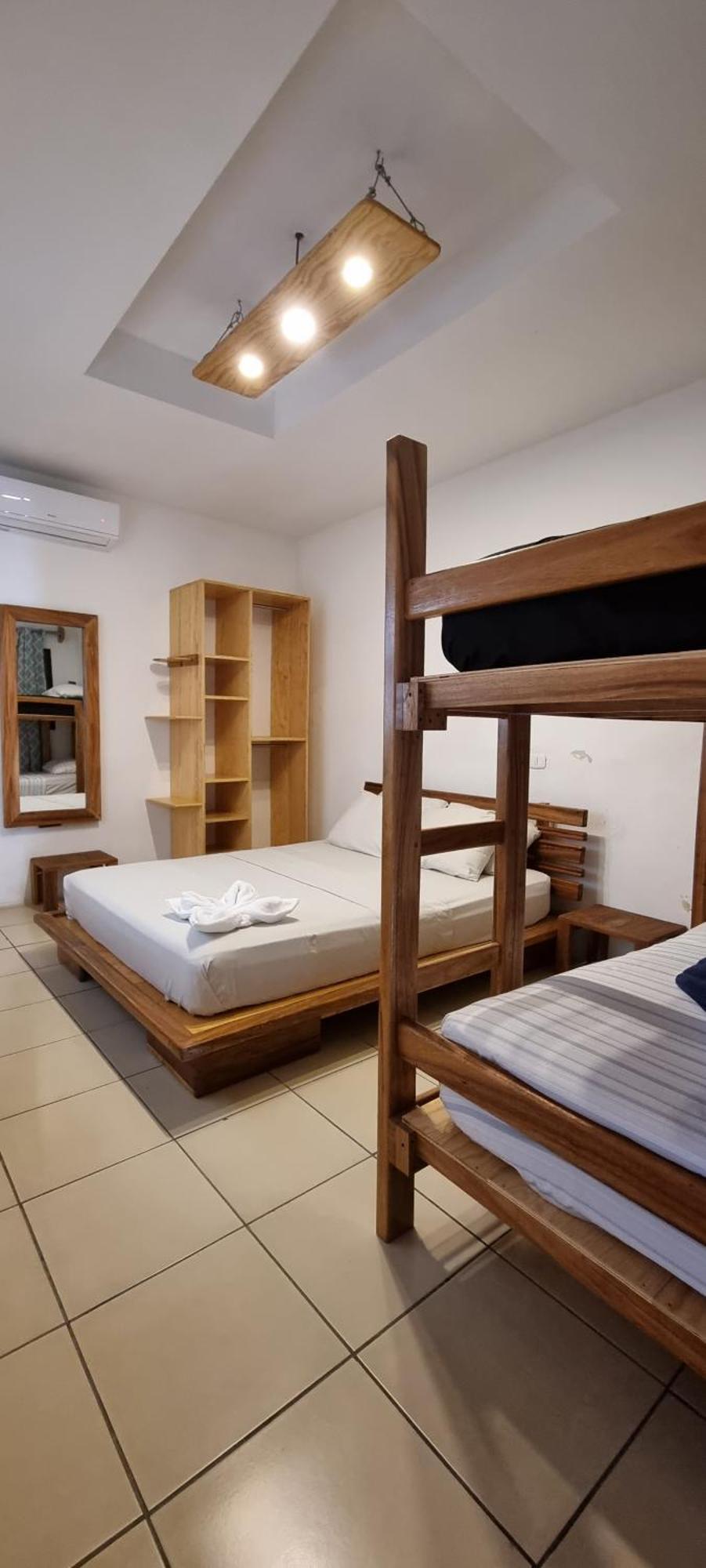 Hotel The Wabi Sabi à León Extérieur photo