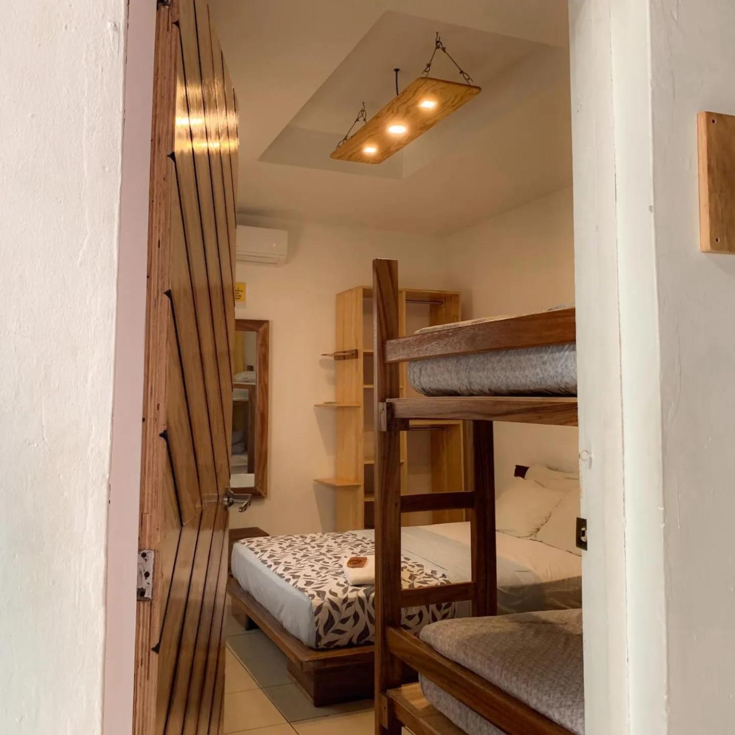 Hotel The Wabi Sabi à León Extérieur photo